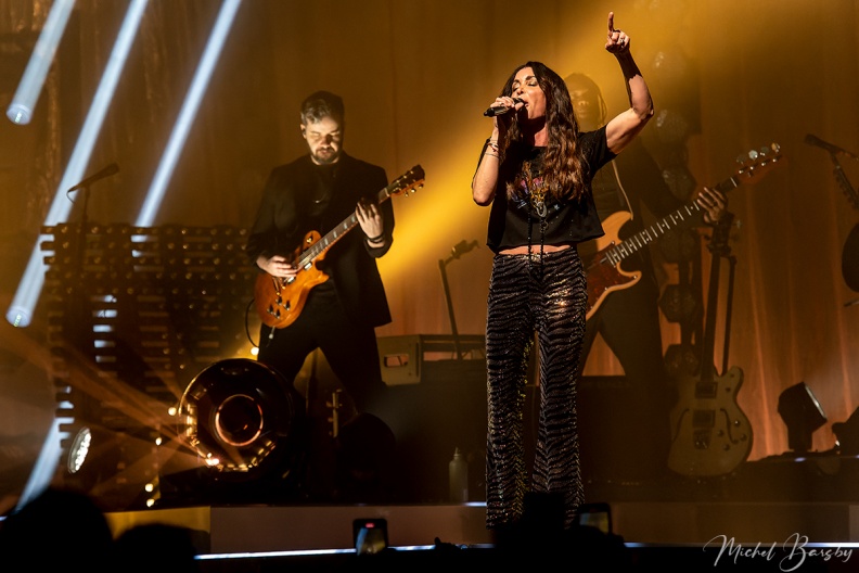 Jenifer (49)