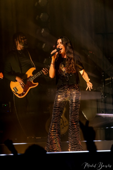 Jenifer (51)