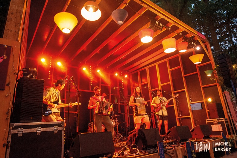 Winston-Band LaSemo (01)